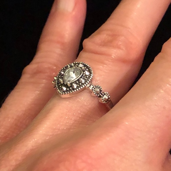 Silver White Rhinestone Ring - Picture 4 of 8